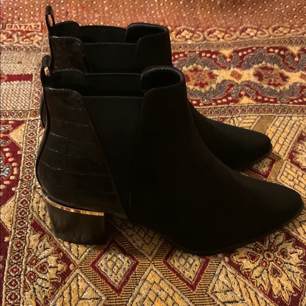 SHEIN Black and Gold Ankle Booties Suede Finish